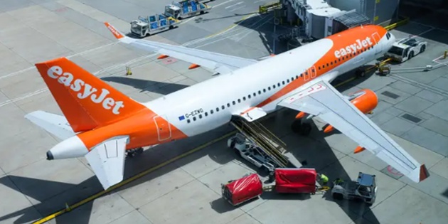 Uçak Havadayken Yolcular Birbirine Girdi, Pilot Geri Döndü